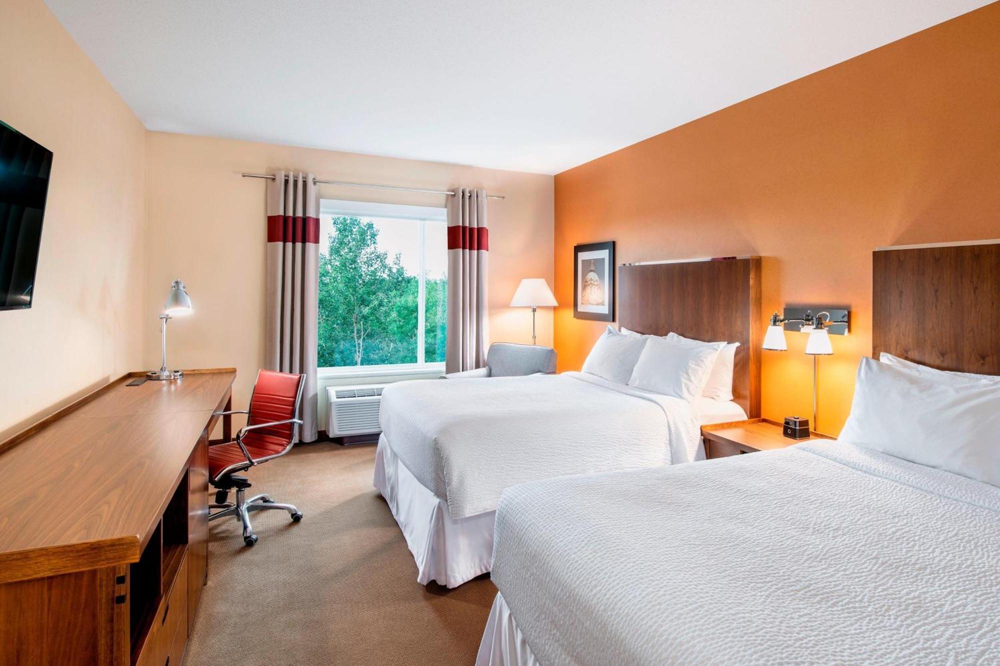 Four Points By Sheraton Grande Prairie Exteriör bild