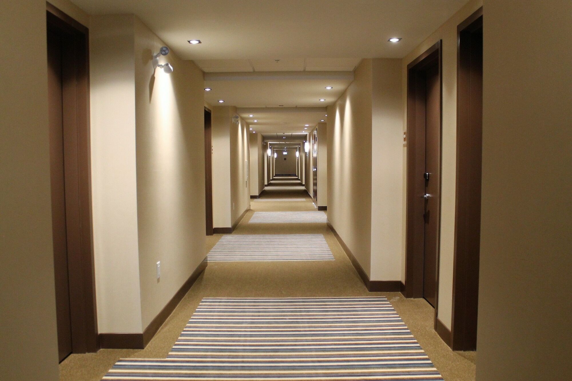 Four Points By Sheraton Grande Prairie Exteriör bild